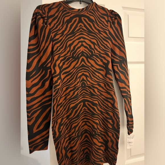 Tiger print mock neck knit dress -size medium - Picture 1 of 6